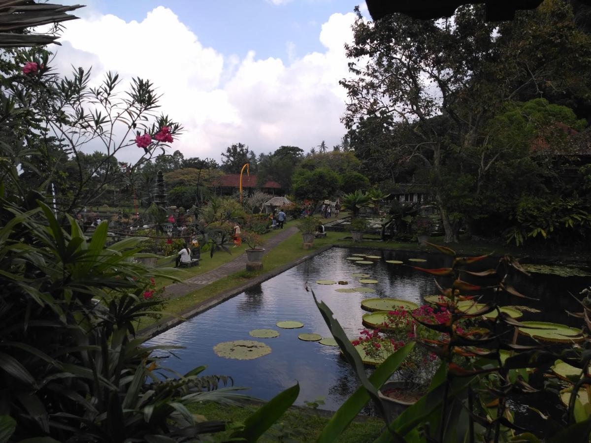 Dhangin Taman Karangasem  Exterior photo