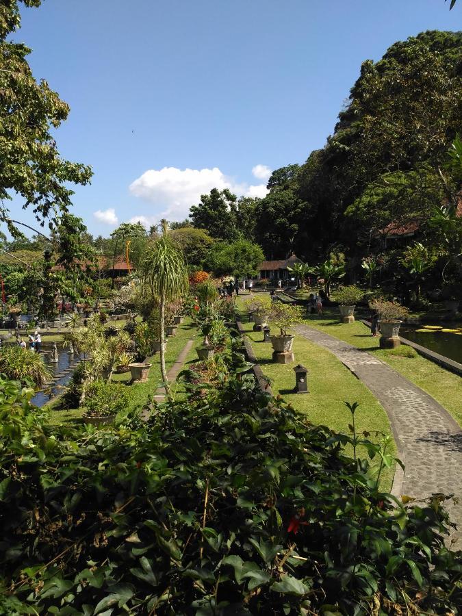 Dhangin Taman Karangasem  Exterior photo