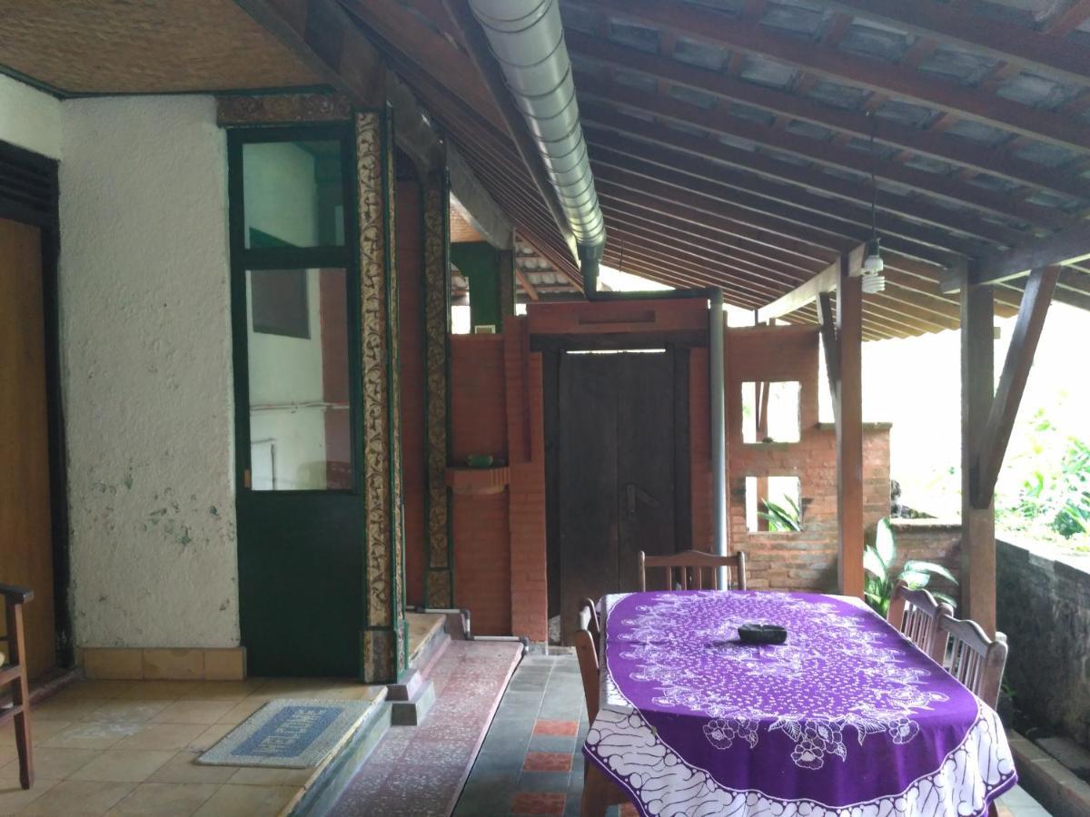 Dhangin Taman Karangasem  Exterior photo